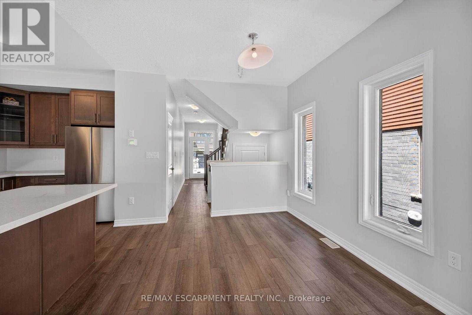 #96 120 COURT DRIVE - 8