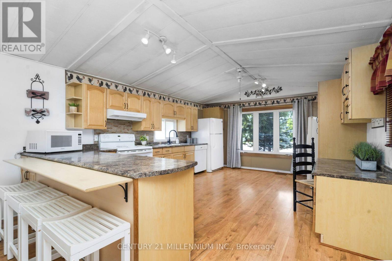 7 LAUREL LANE - Image 8