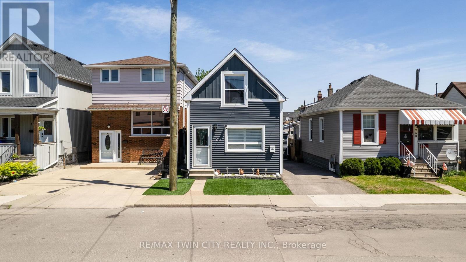 23 BRITANNIA AVENUE - 2