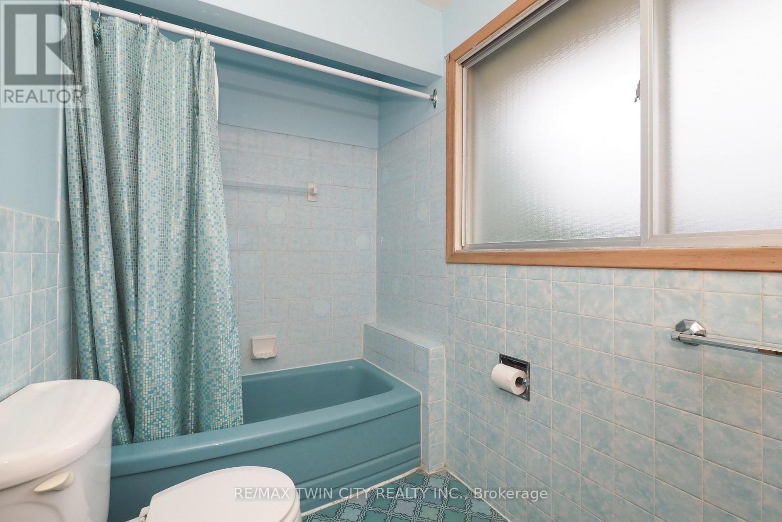 401 FOREST HILL DRIVE - Image 34
