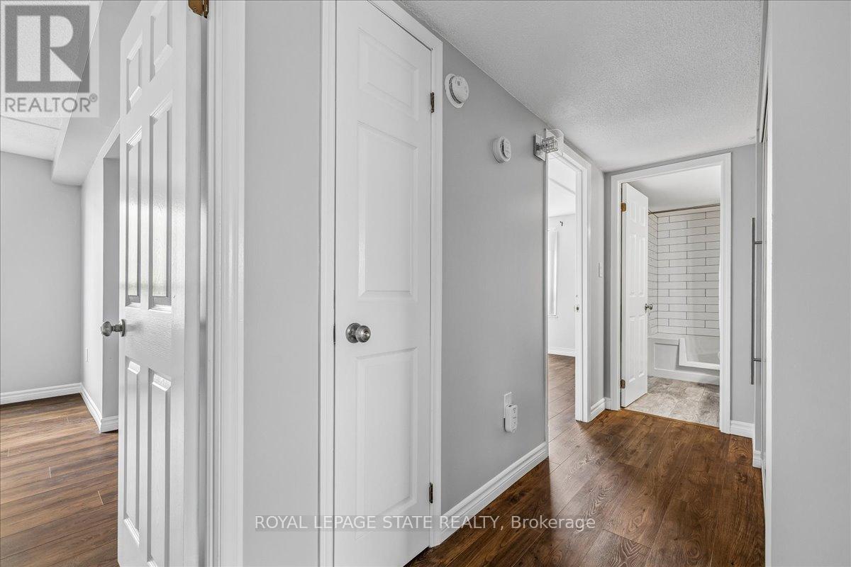 #605 966 QUEENSTON ROAD - 31