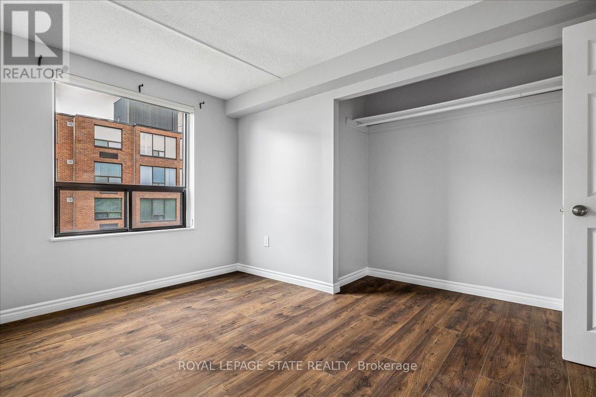 #605 966 QUEENSTON ROAD - 39