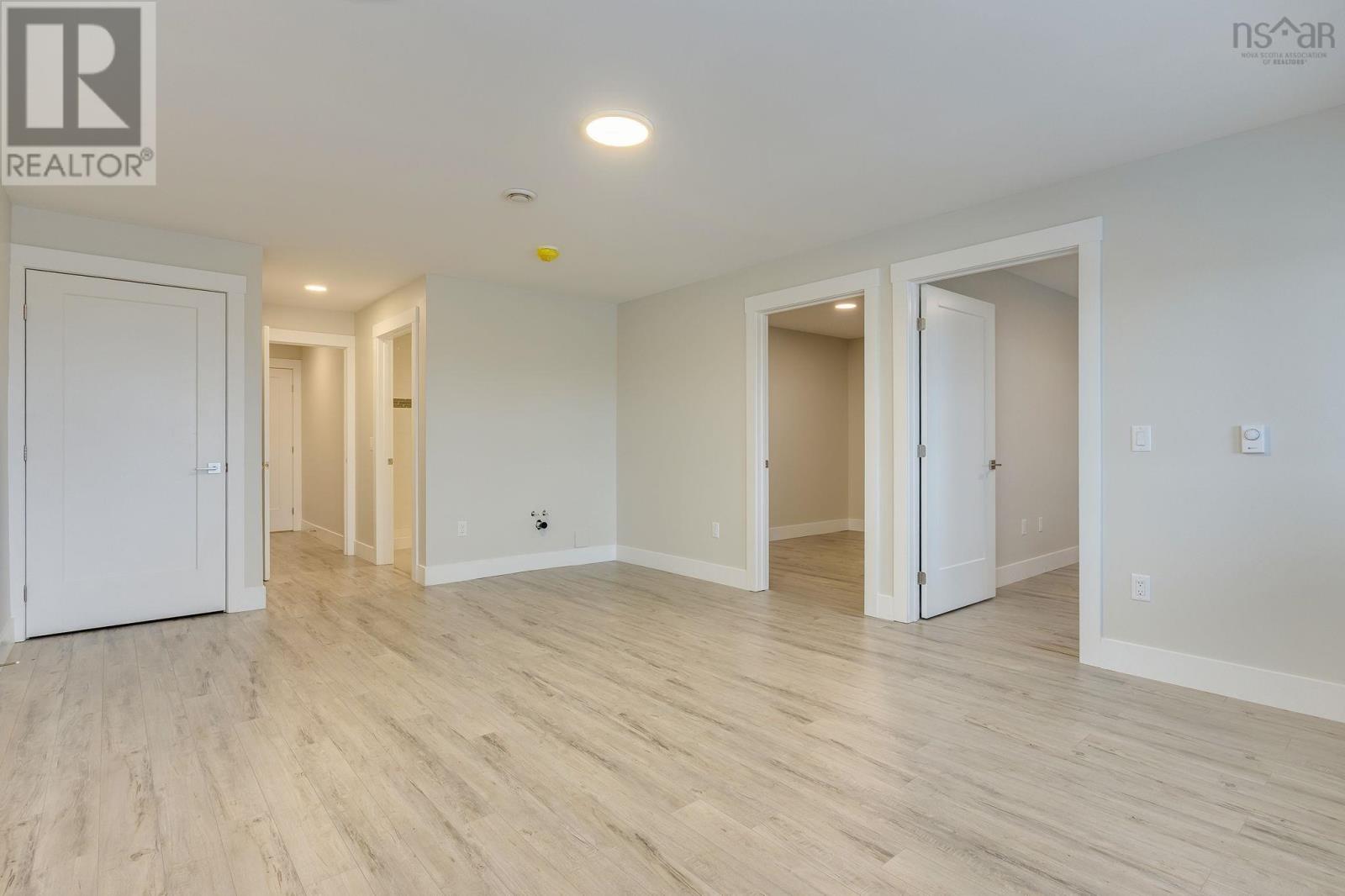 #2039 119 Flatrock Crescent - 37