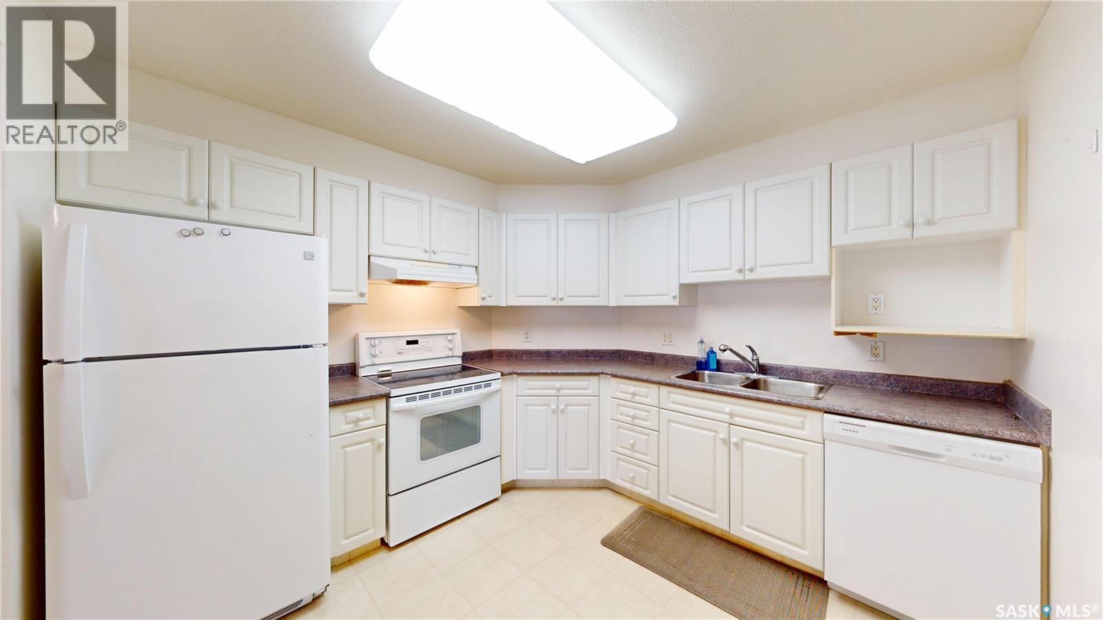 #107 435 Main STREET - 3