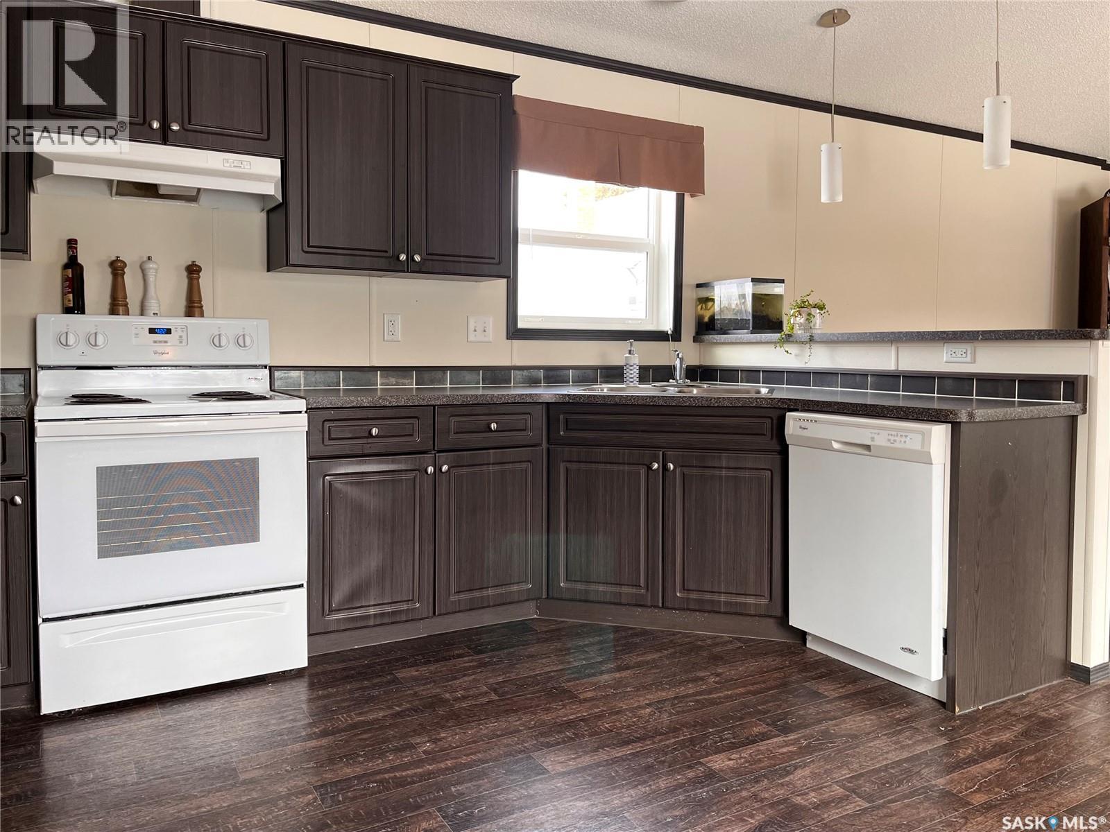 218 4th STREET N - 11