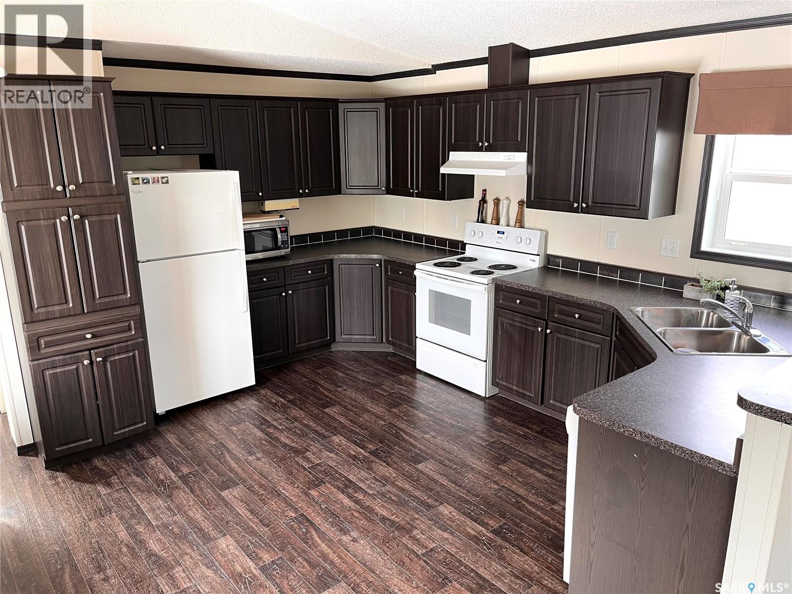 218 4th STREET N - 9