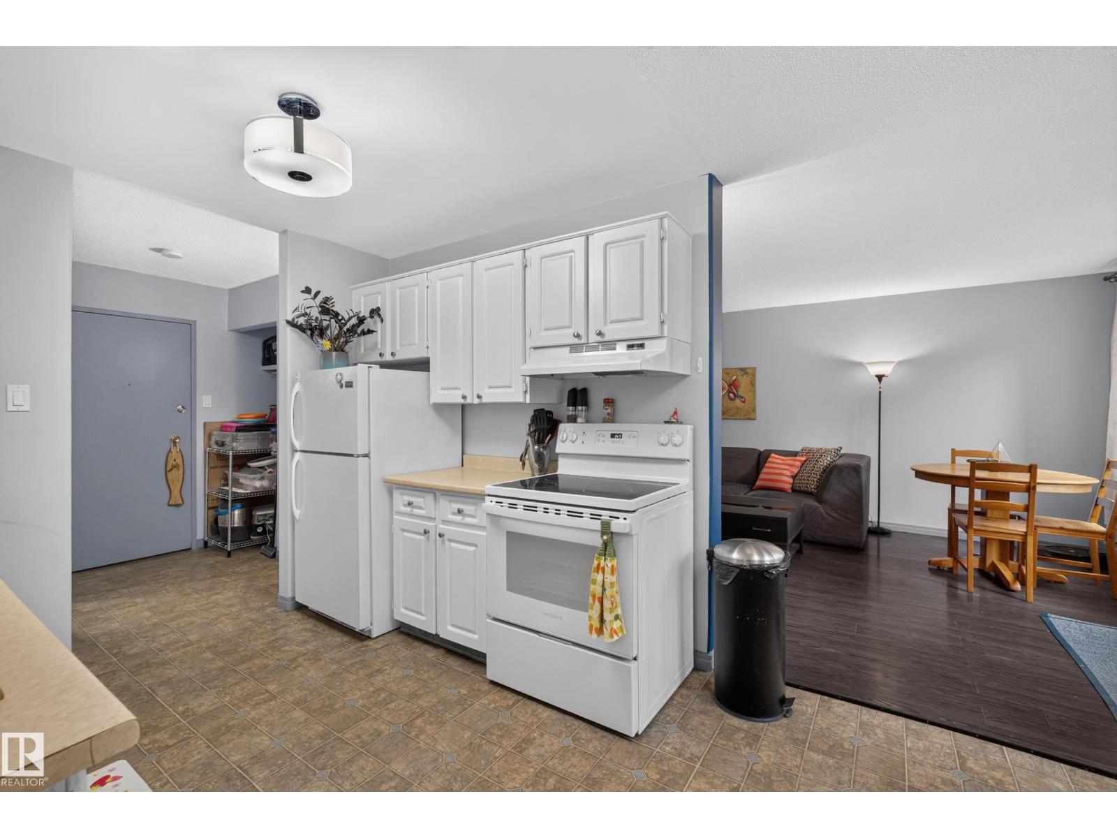 #103 7805 159 ST NW - 11