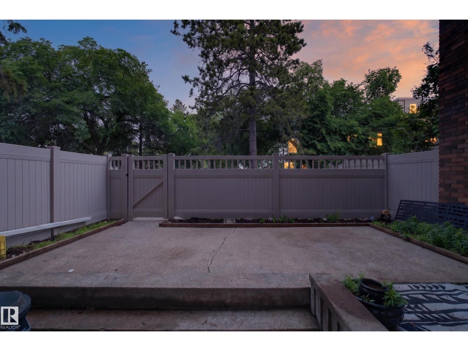 #103 7805 159 ST NW - 36