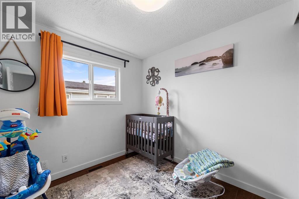 4906 55 Avenue - 17