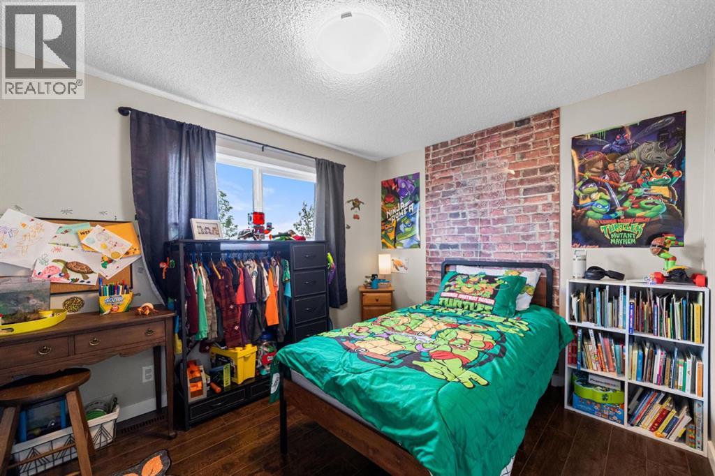 4906 55 Avenue - 20