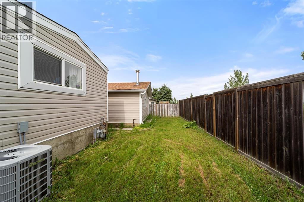 4906 55 Avenue - 25
