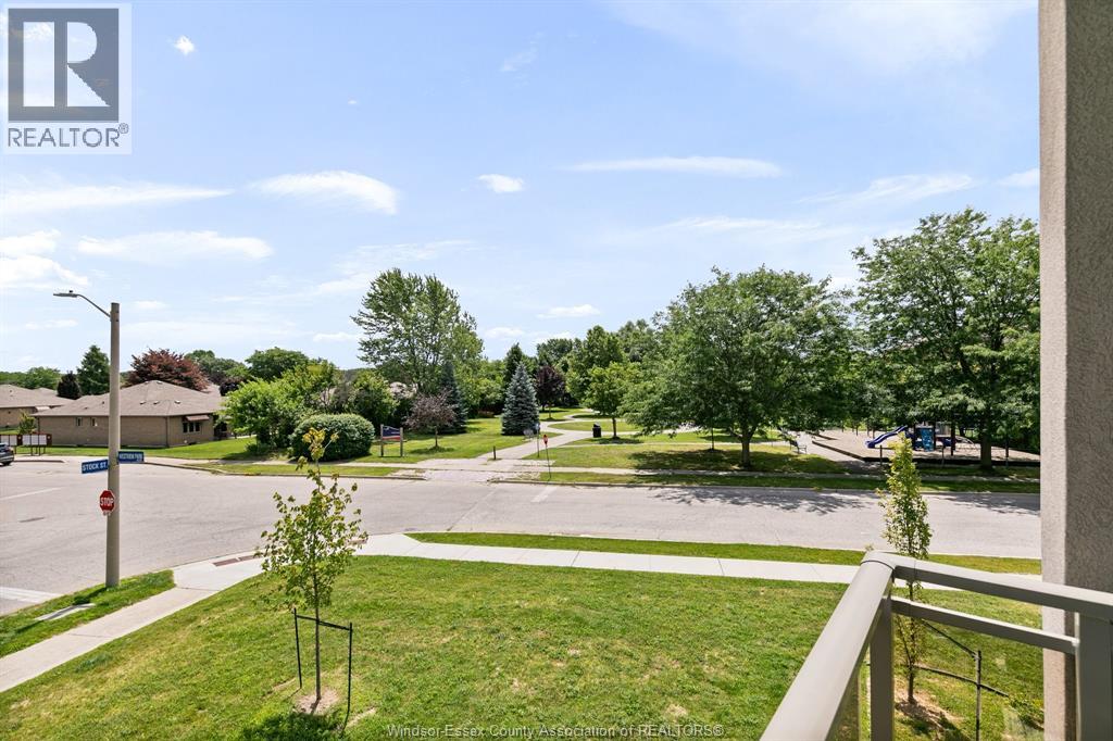 #205 1888 WESTVIEW - 8