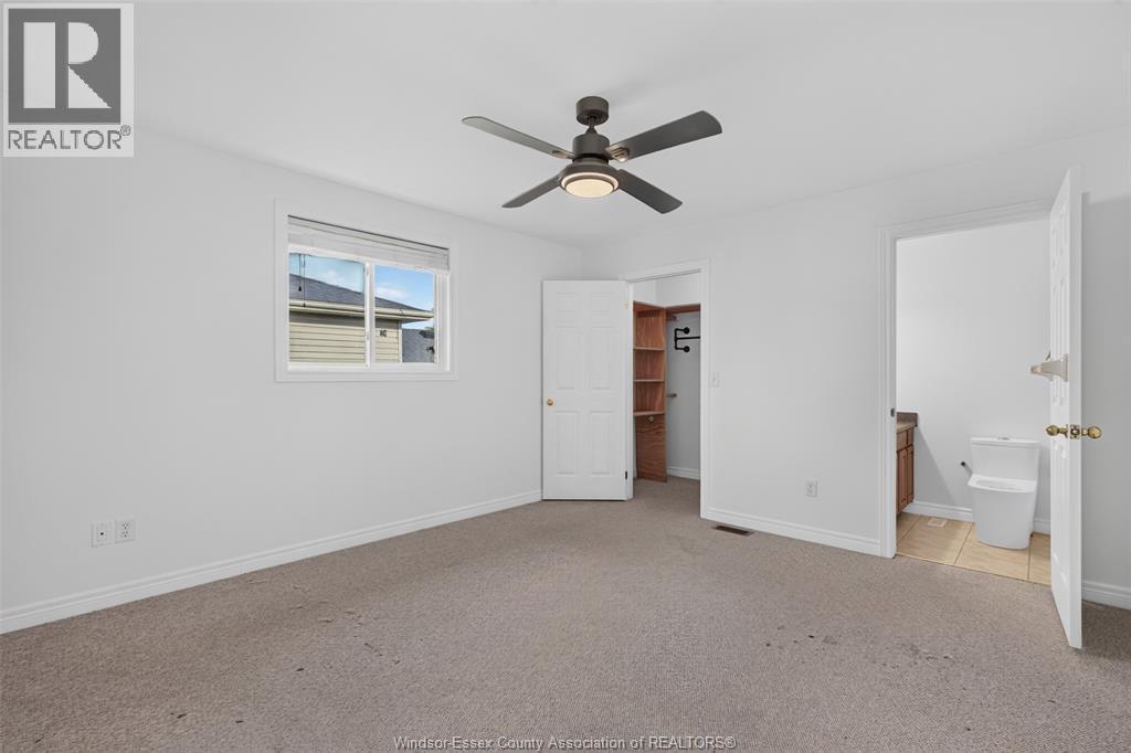890 SOUTHWOOD DRIVE - 18