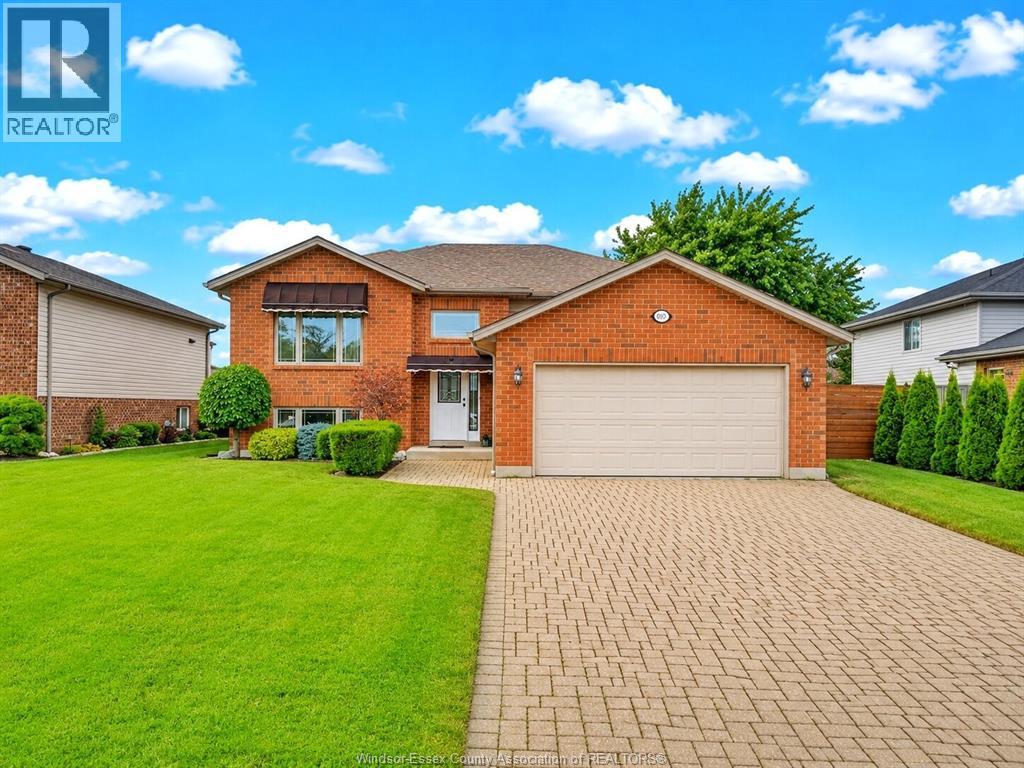 890 SOUTHWOOD DRIVE - 2