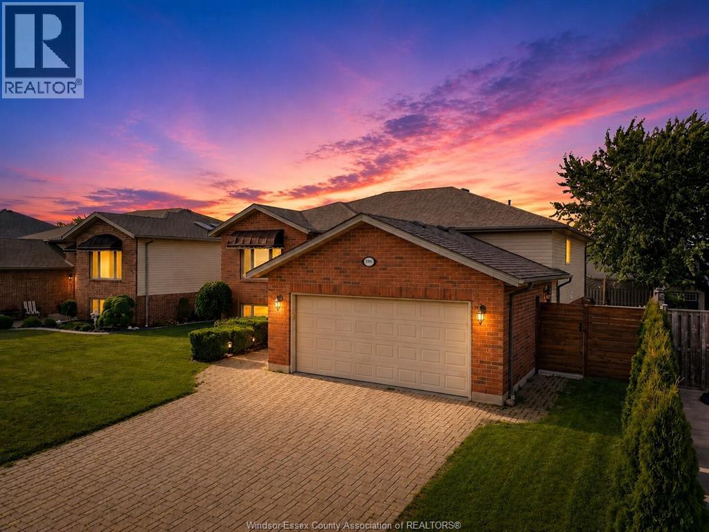 890 SOUTHWOOD DRIVE - 4