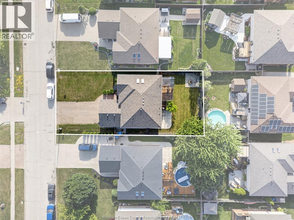 890 SOUTHWOOD DRIVE - 48