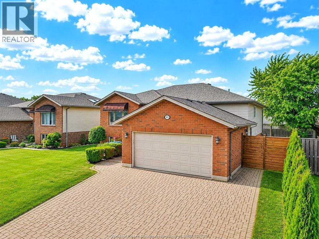 890 SOUTHWOOD DRIVE - 5