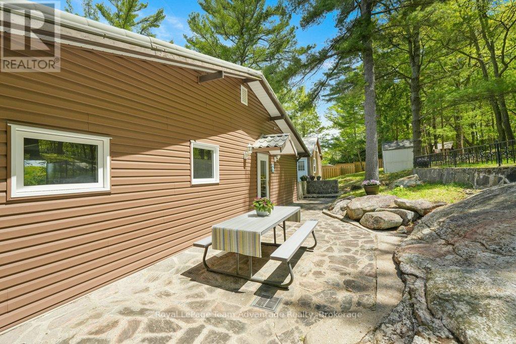 47 RIDGEWAY DRIVE - 22