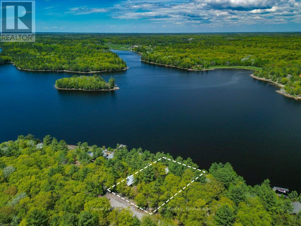 47 RIDGEWAY DRIVE - 44