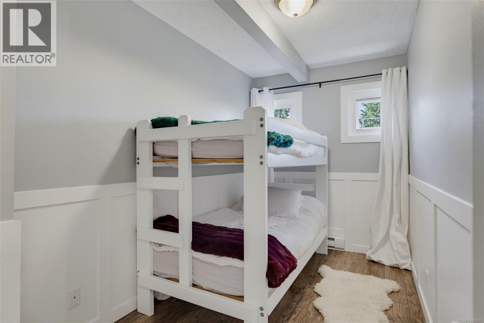 30 477 Lampson St, Esquimalt
