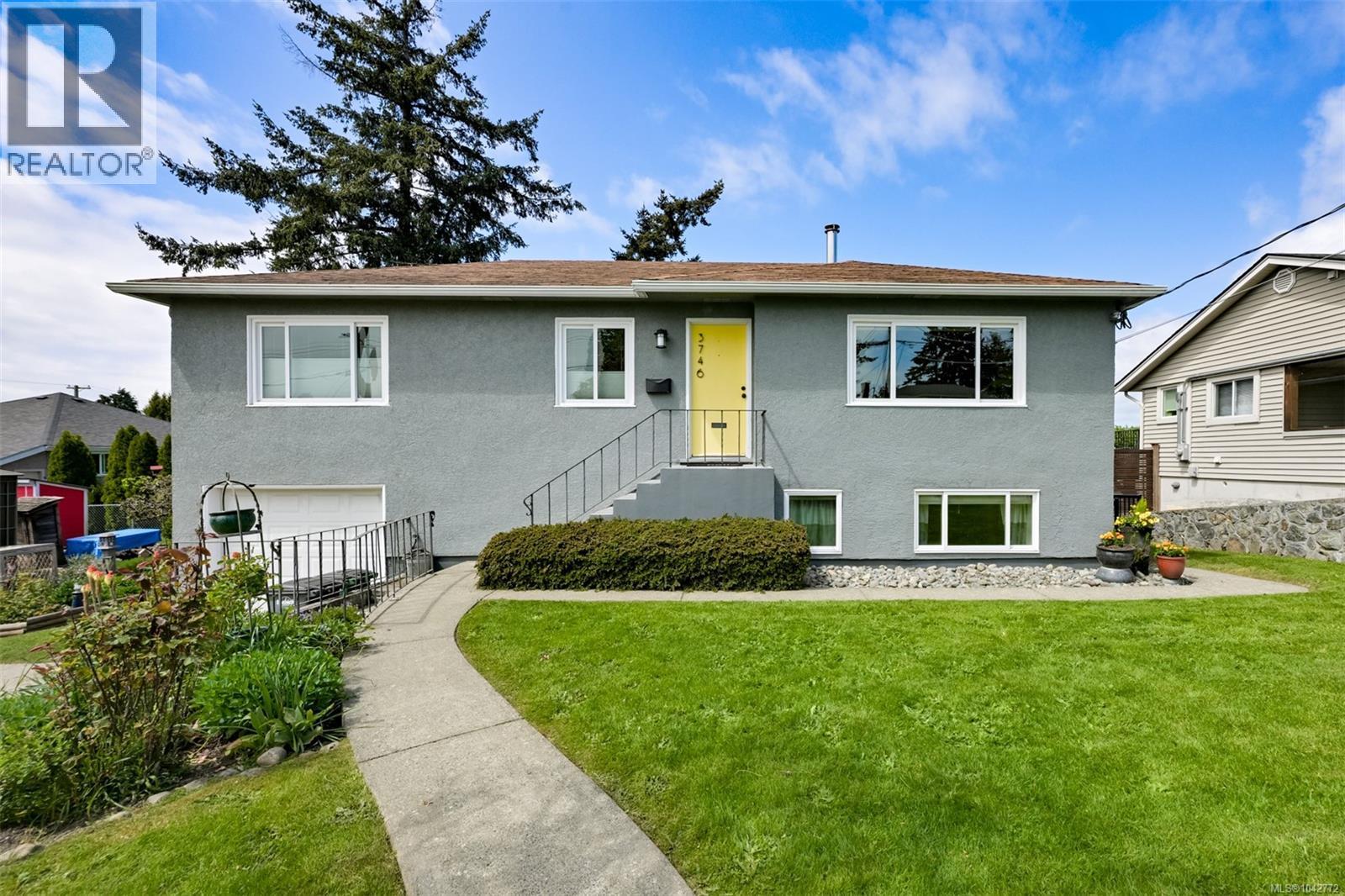 3746 Seaton St, Saanich