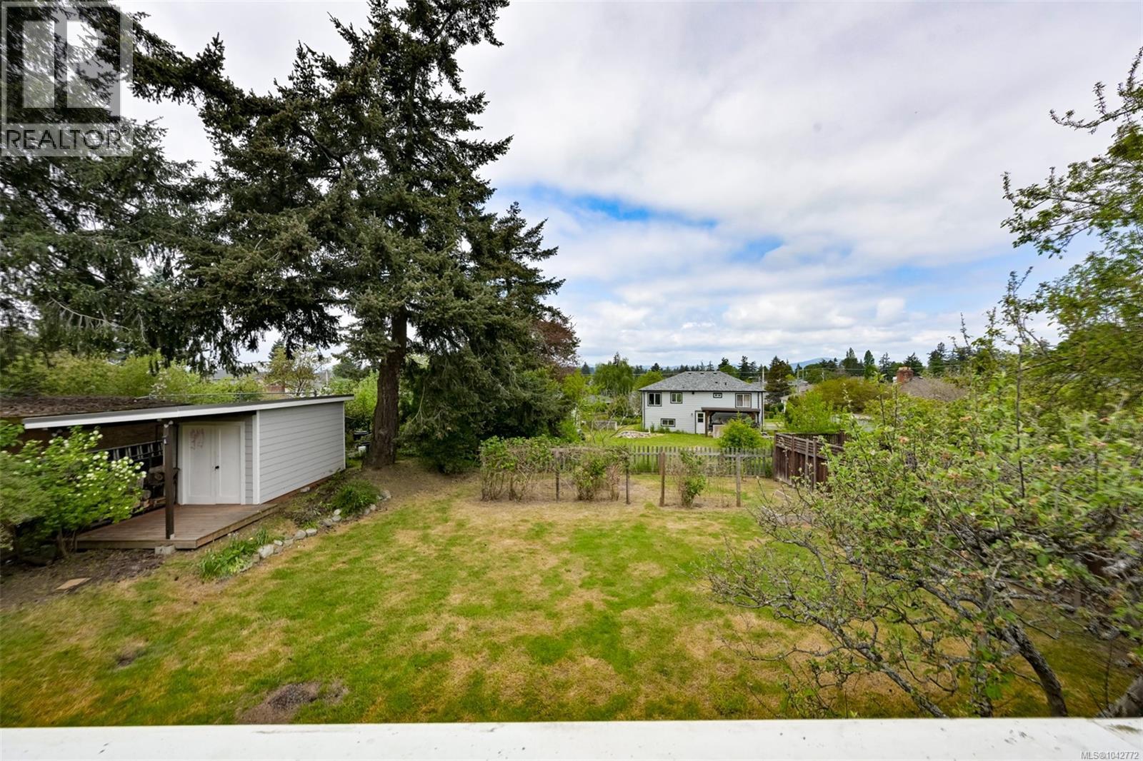 3746 Seaton St, Saanich
