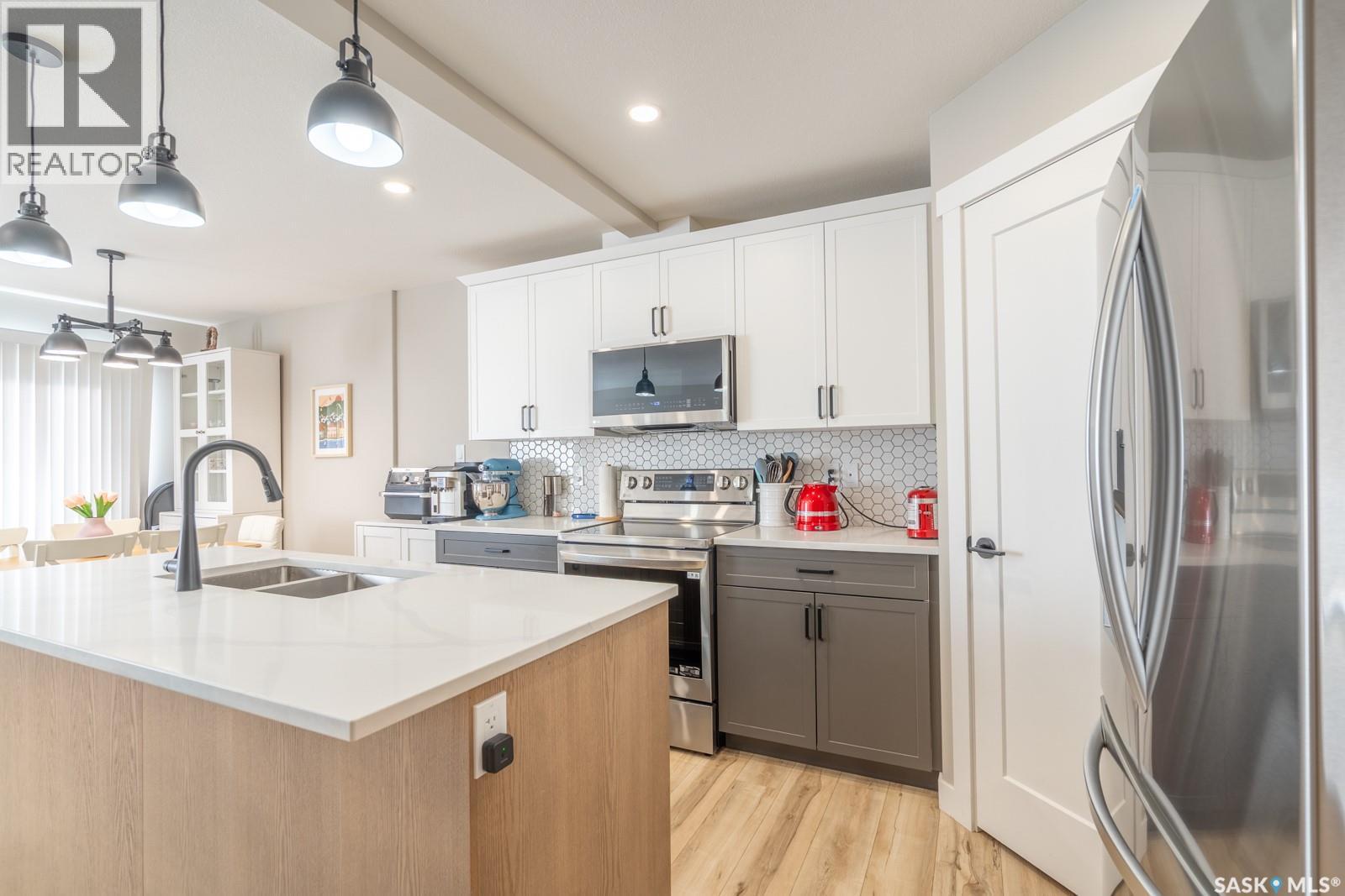 4620 Ferndale CRESCENT — photo 11