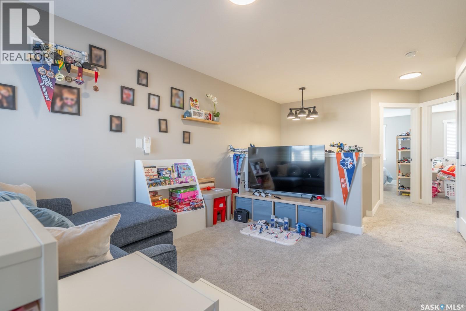 4620 Ferndale CRESCENT — photo 18