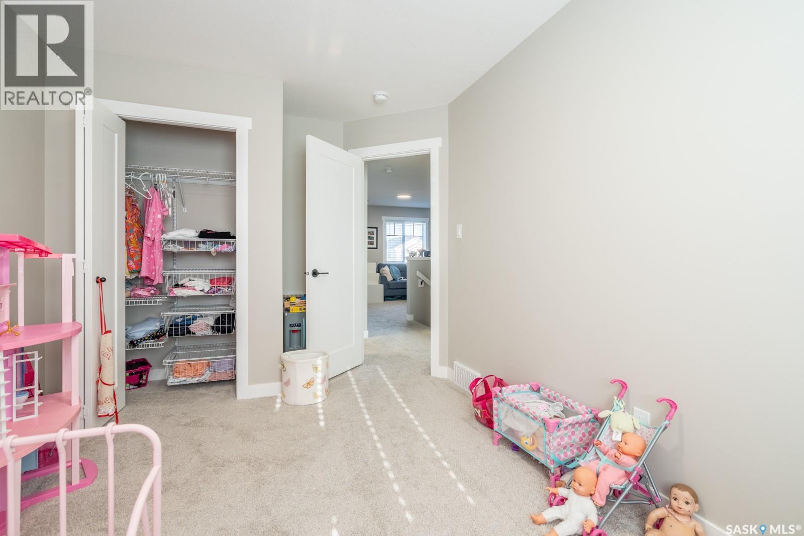 4620 Ferndale CRESCENT — photo 23