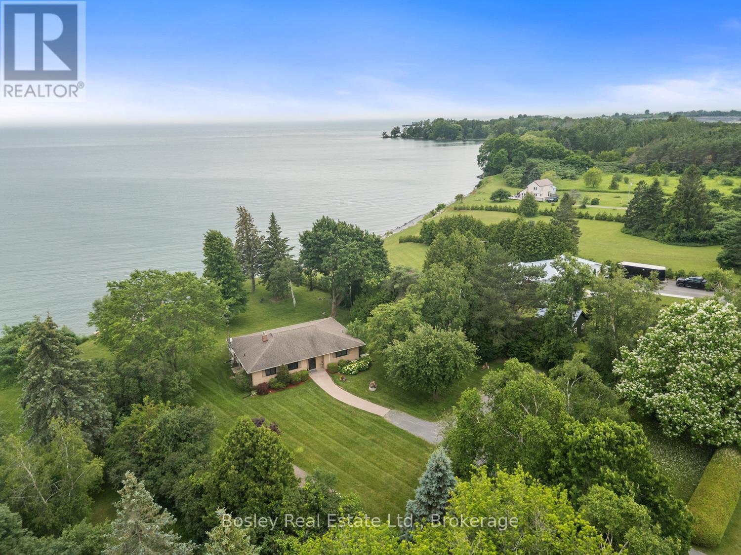 373 VICTORIA BEACH ROAD - 1