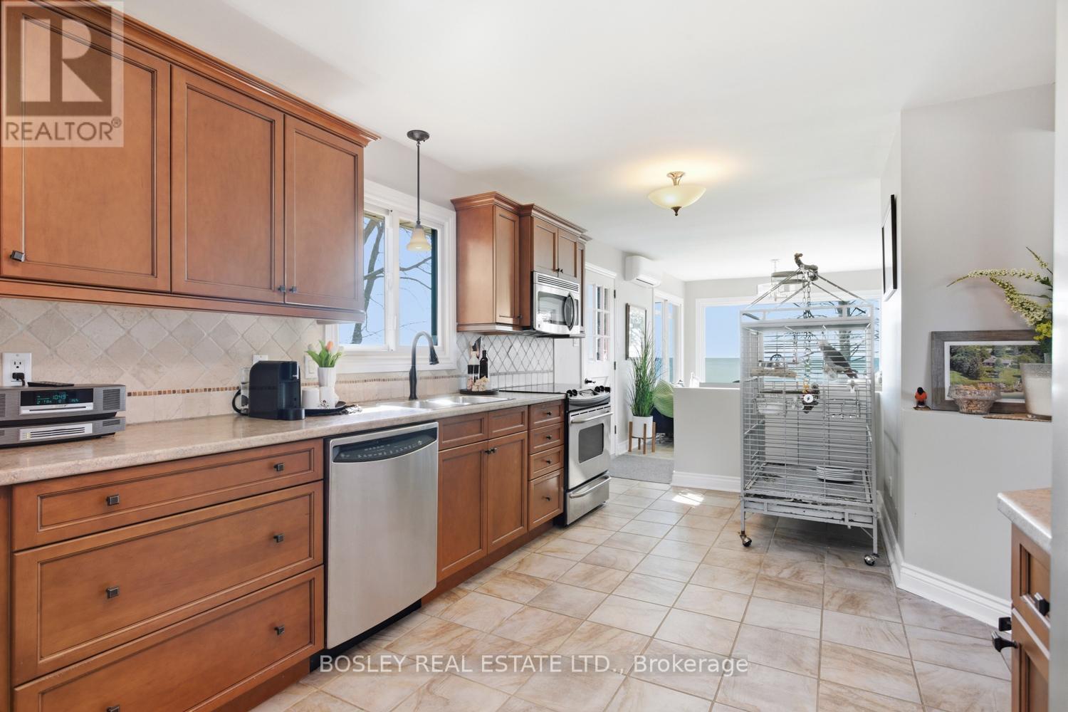 373 VICTORIA BEACH ROAD - 15