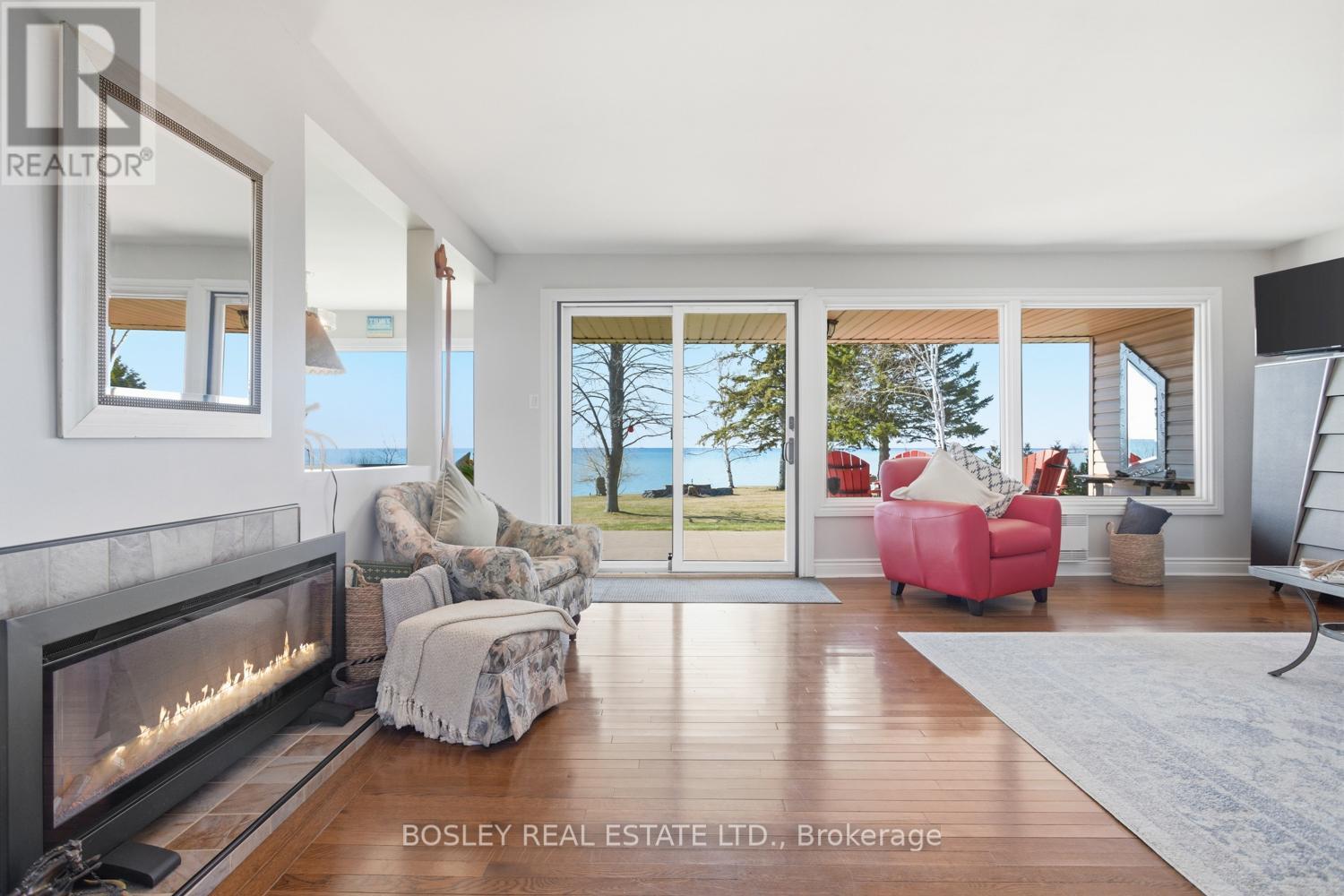 373 VICTORIA BEACH ROAD - 23