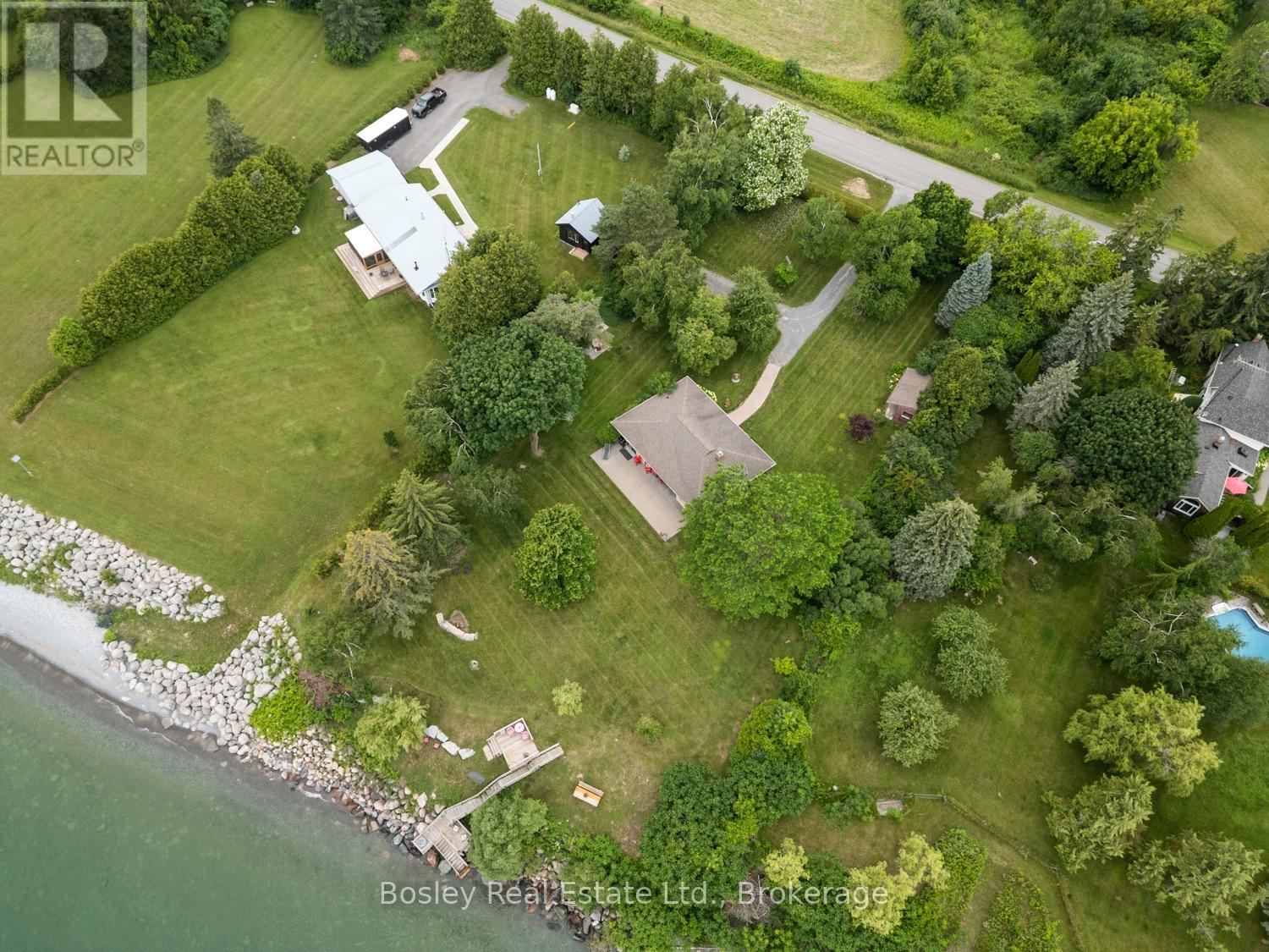 373 VICTORIA BEACH ROAD - 41