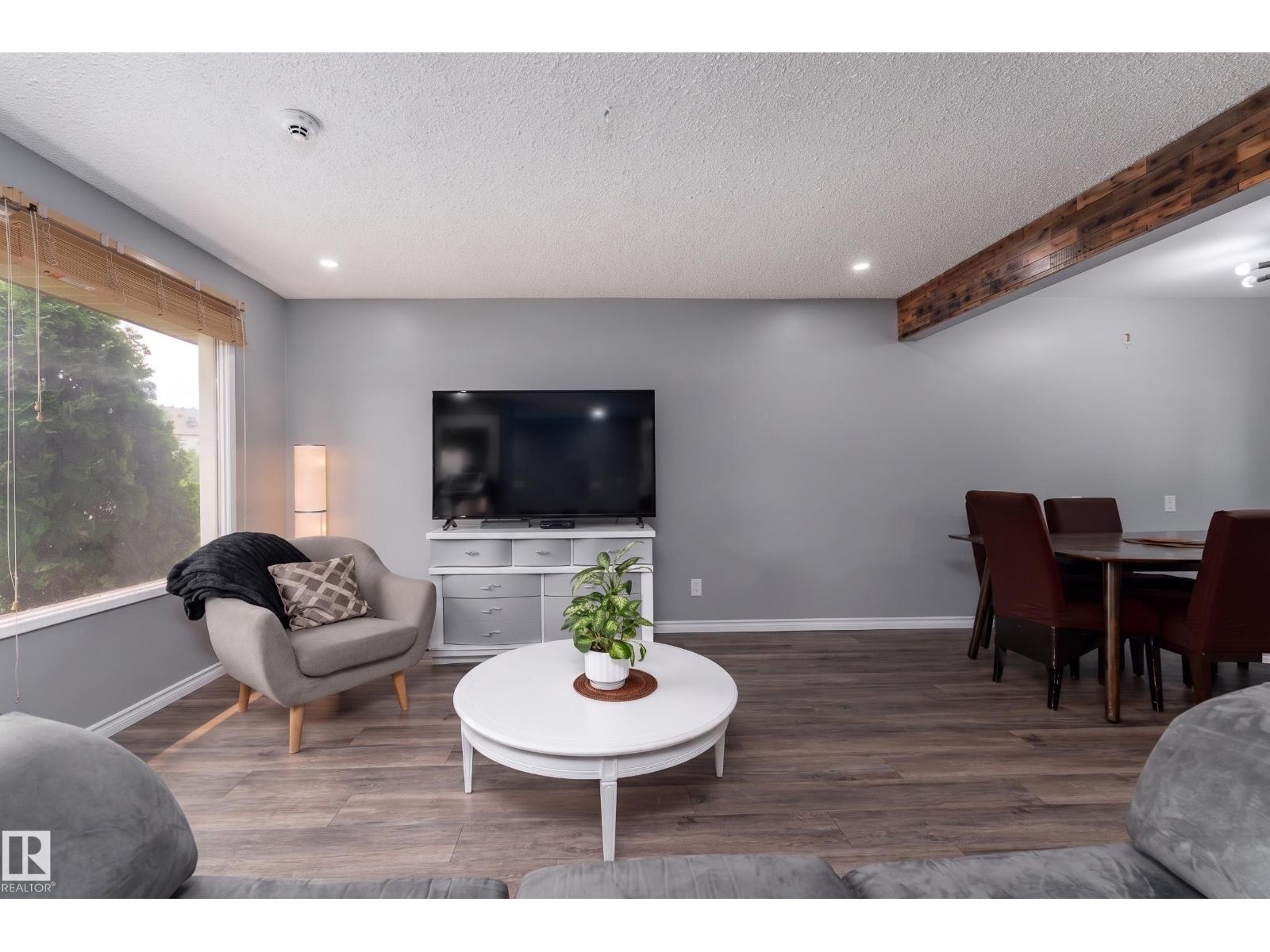 9012 MEADOWLARK RD NW - 4