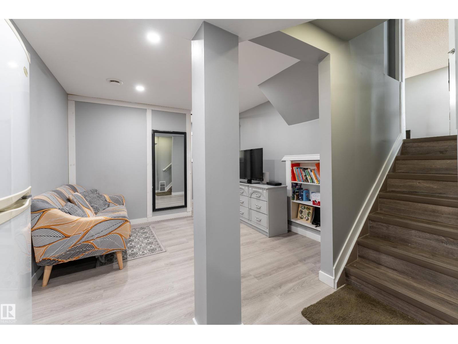 9012 MEADOWLARK RD NW - 25