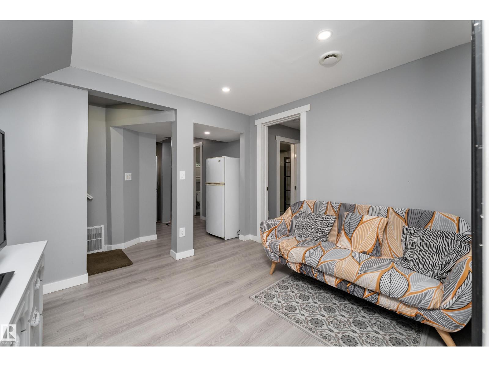 9012 MEADOWLARK RD NW - 34