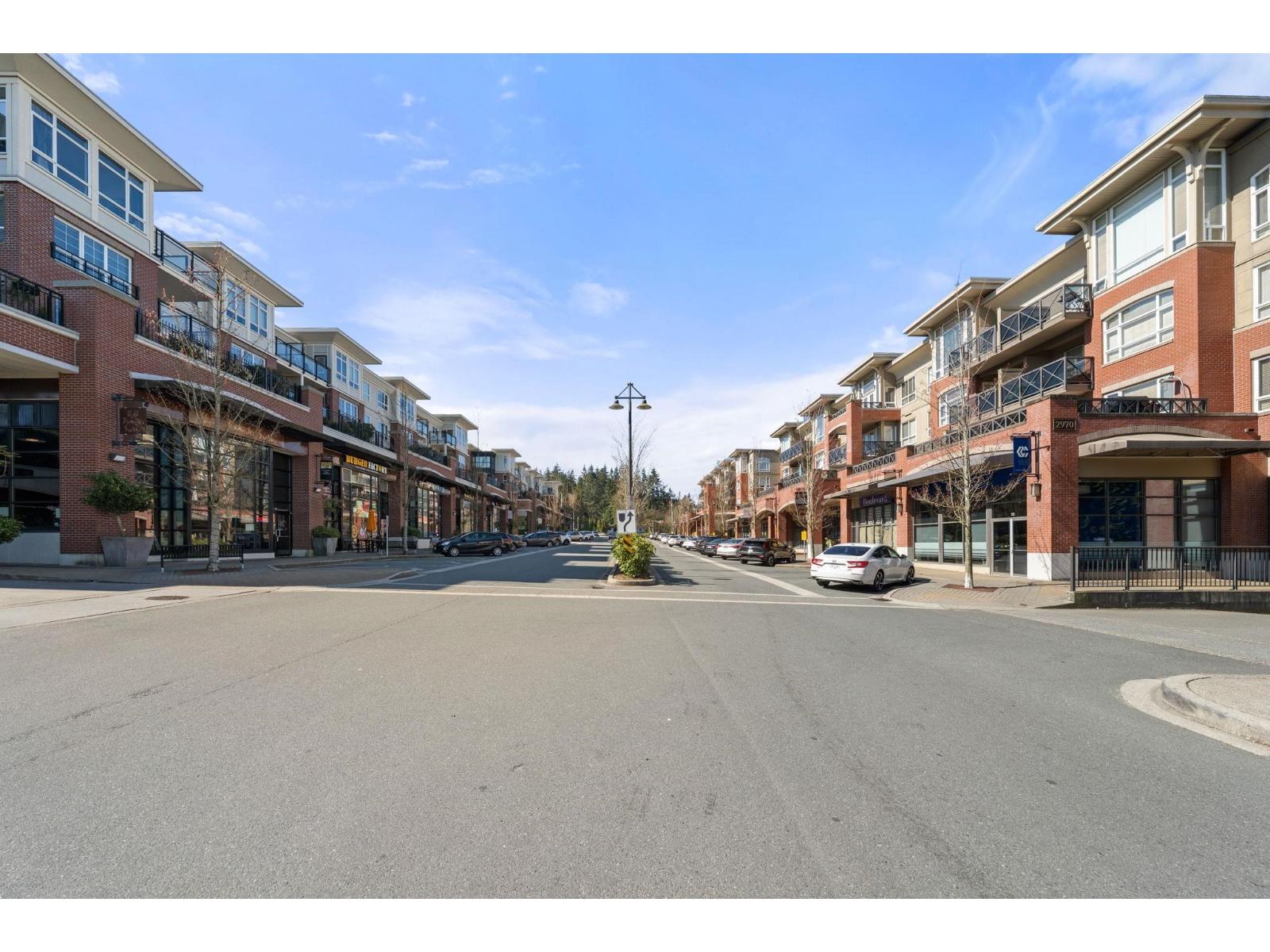 203 2970 KING GEORGE BOULEVARD, Surrey