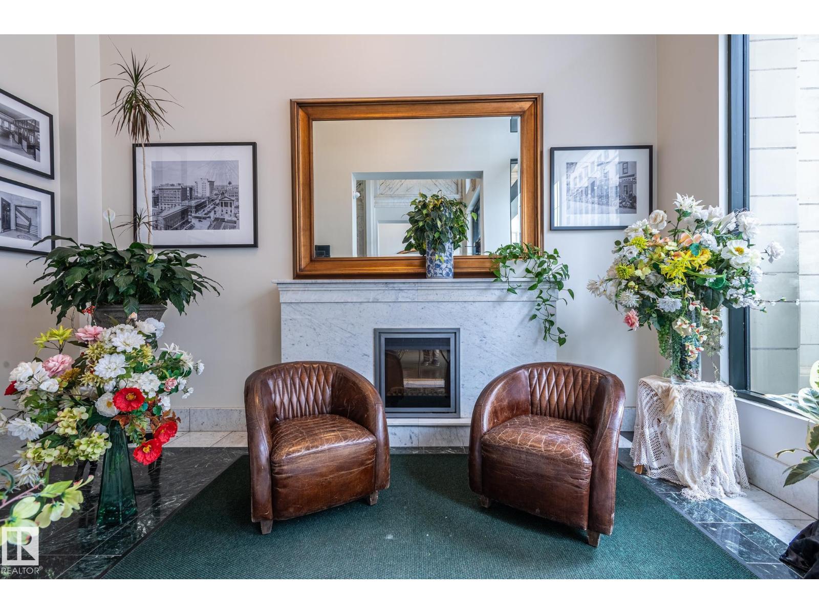 #810 10134 100 ST NW - 8