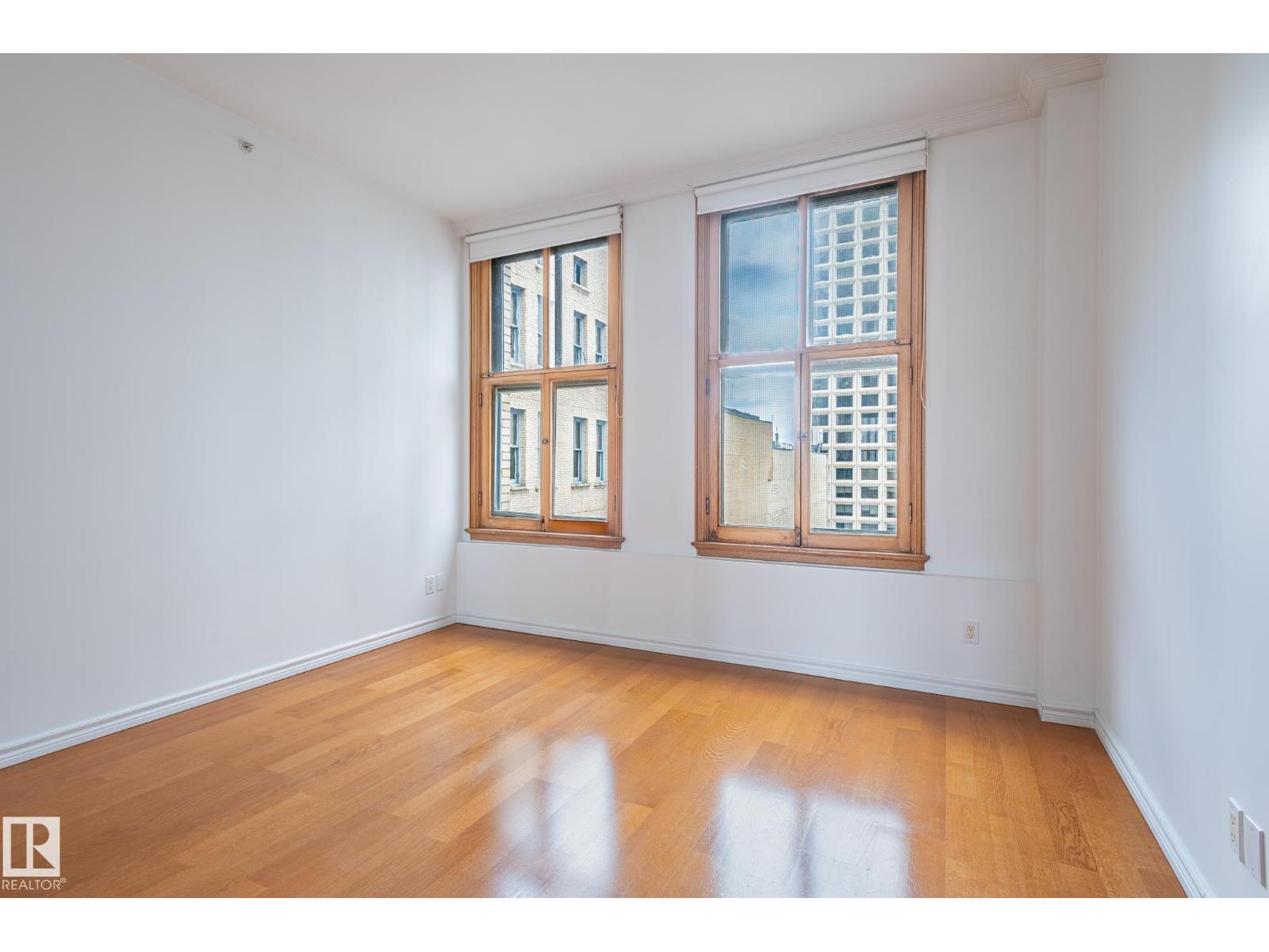 #810 10134 100 ST NW - 49