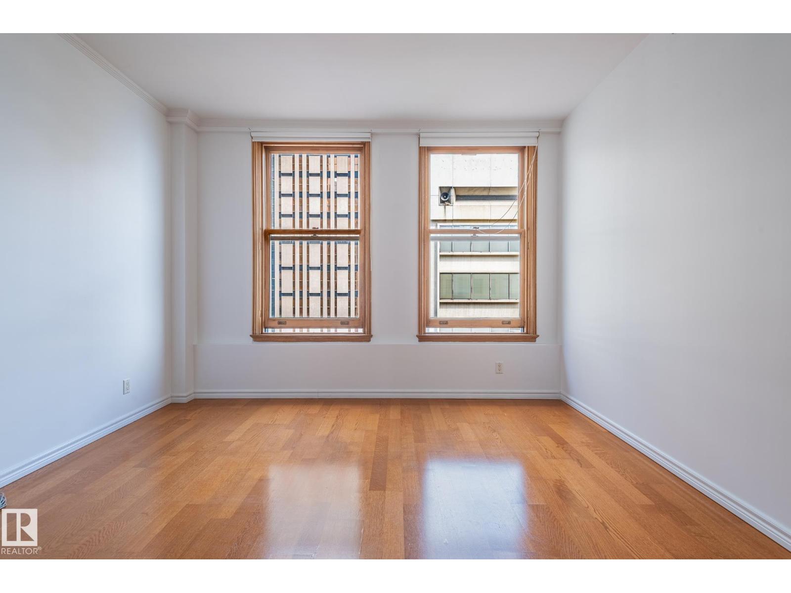 #810 10134 100 ST NW - 35