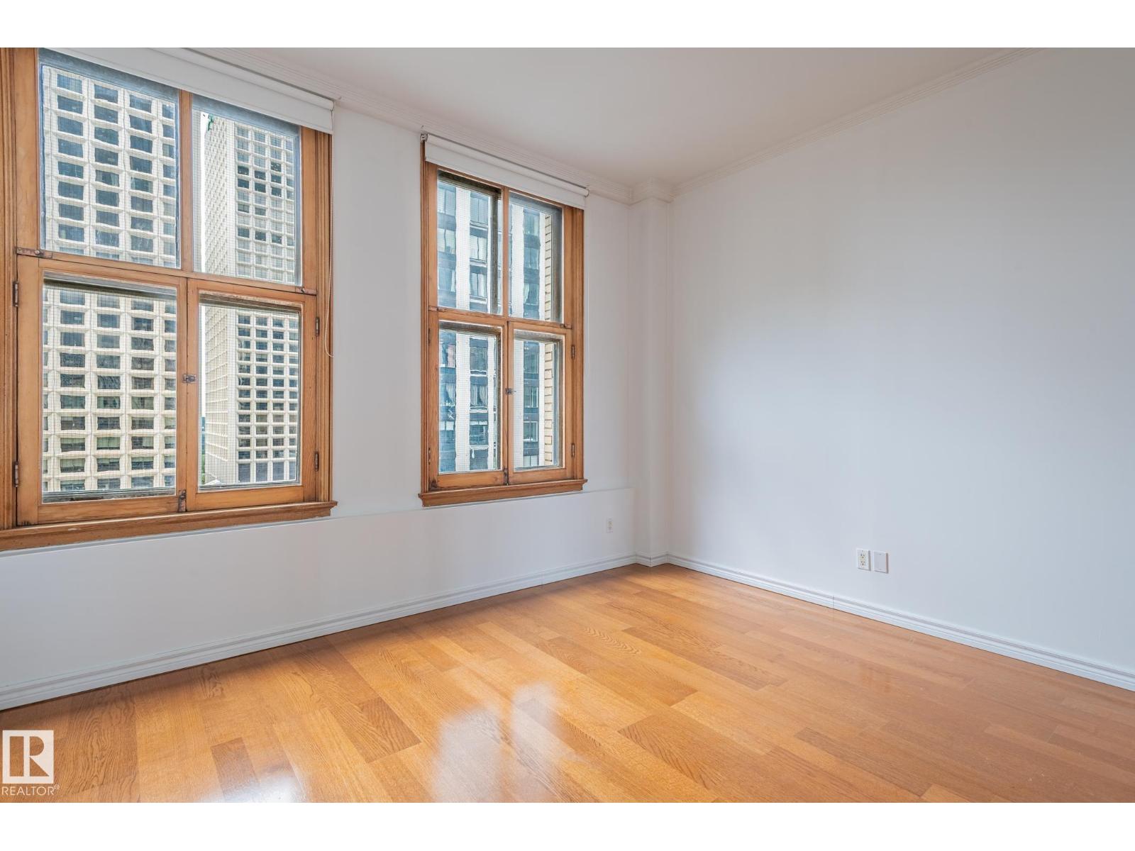 #810 10134 100 ST NW - Image 51