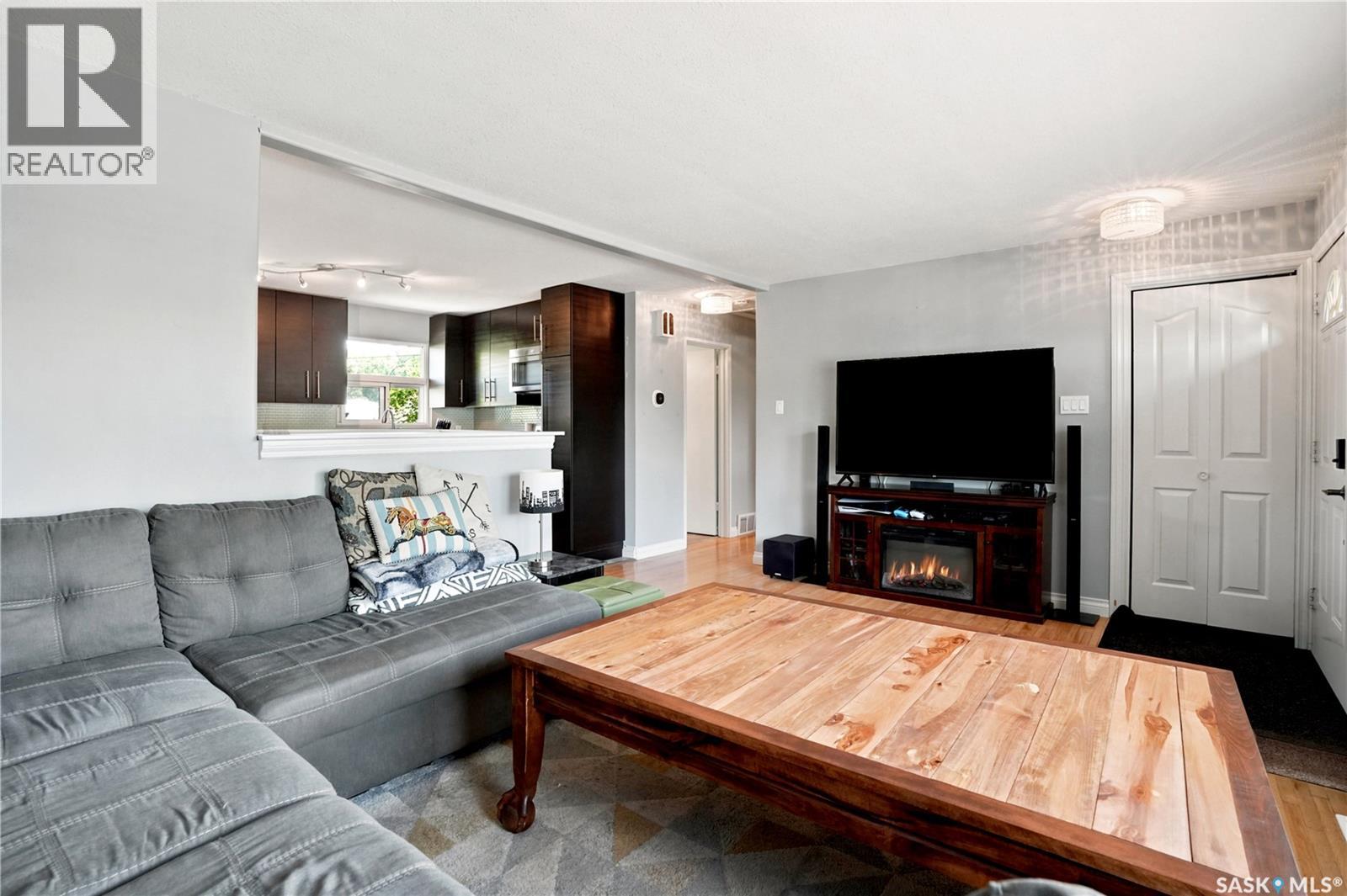813 HORACE STREET - 5