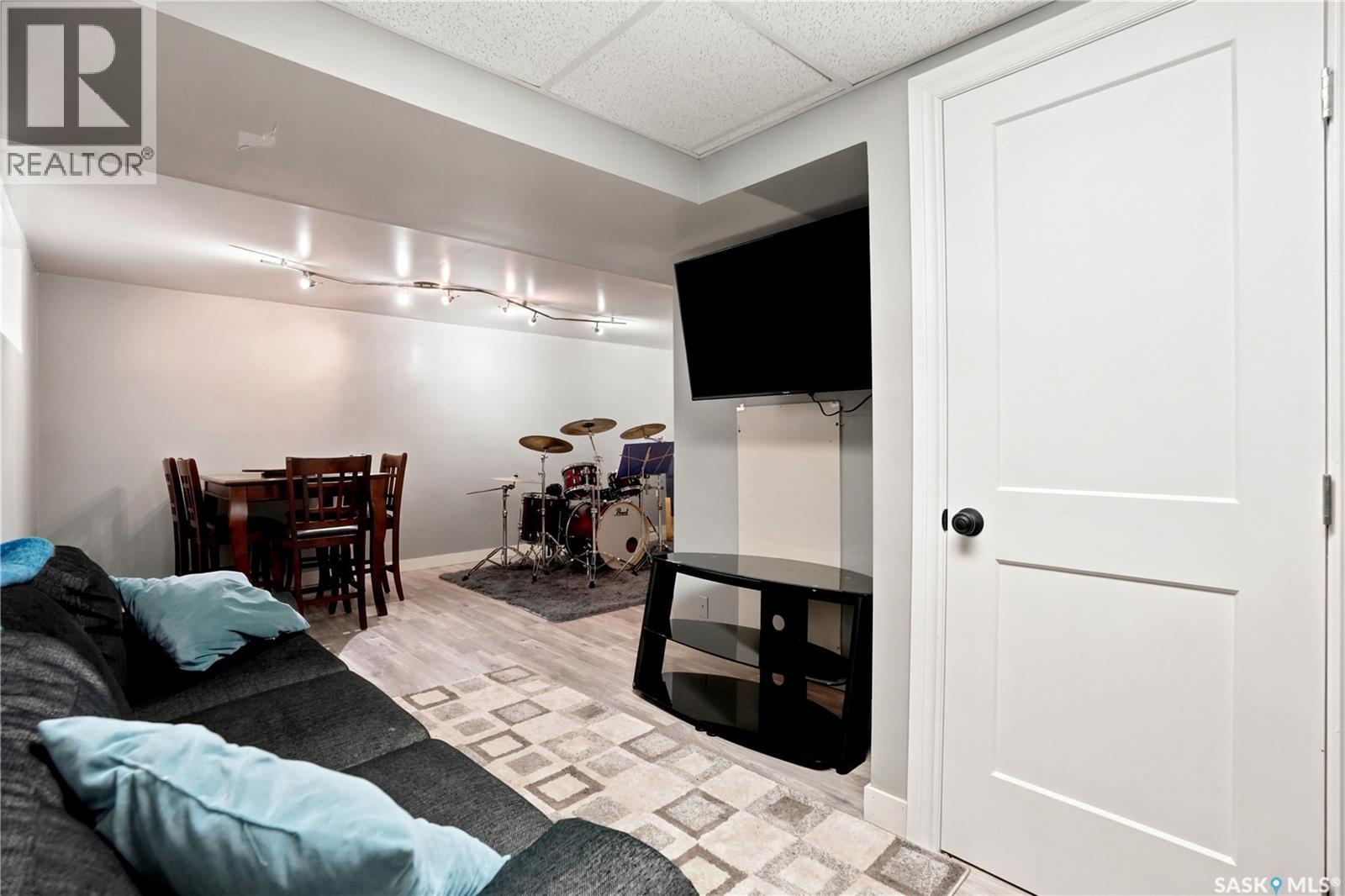 813 HORACE STREET - 22