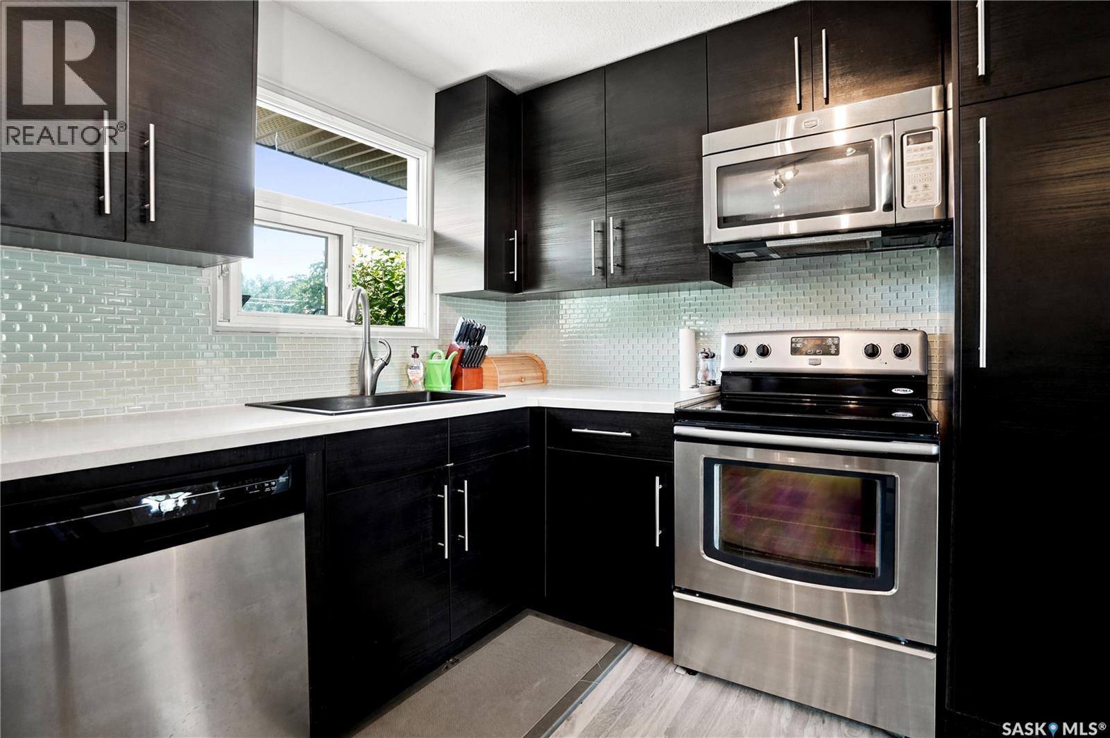 813 HORACE STREET - 9