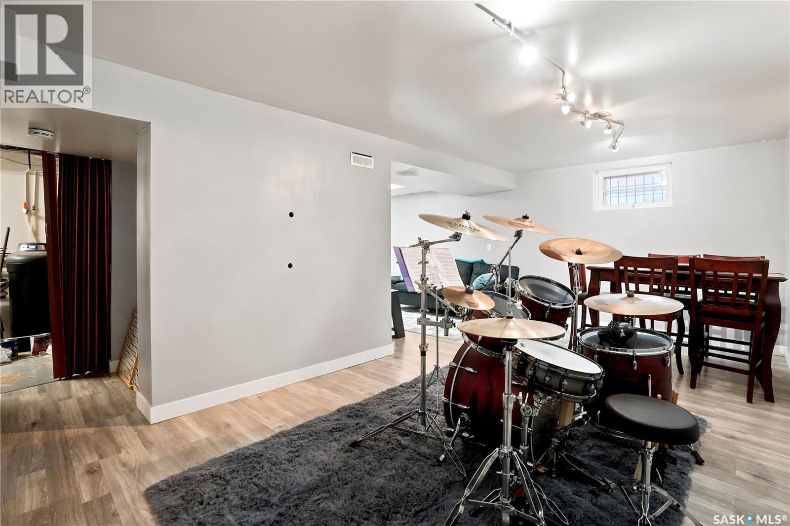 813 HORACE STREET - 19