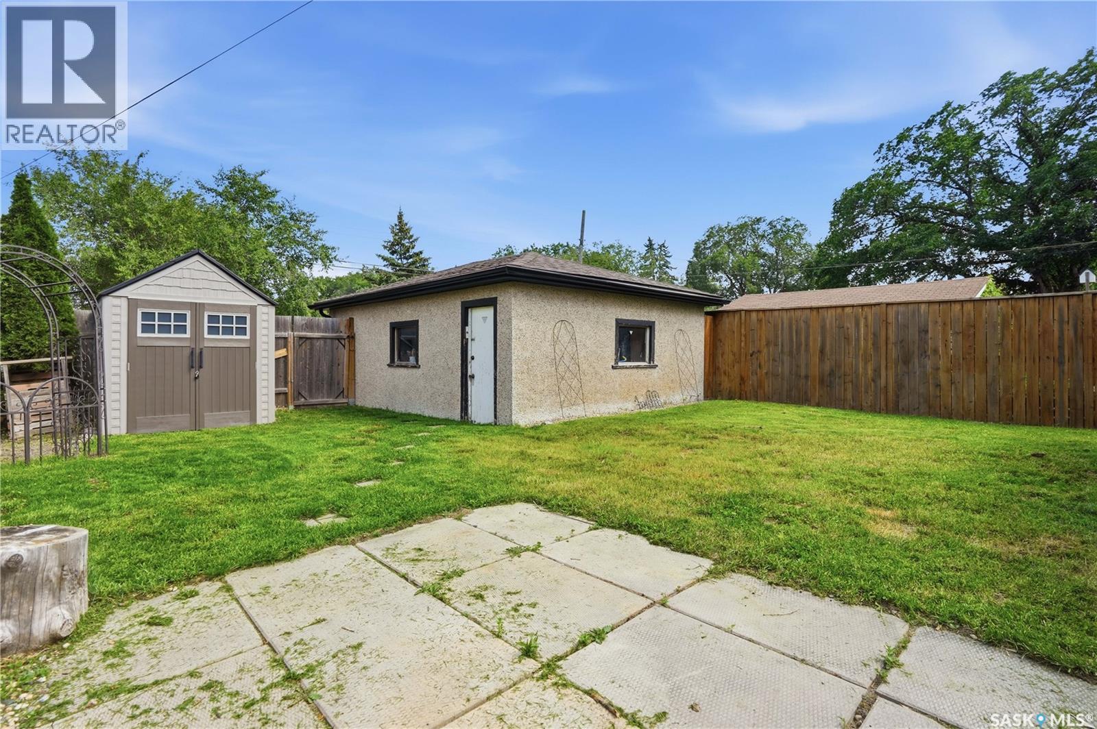 813 HORACE STREET — photo 30