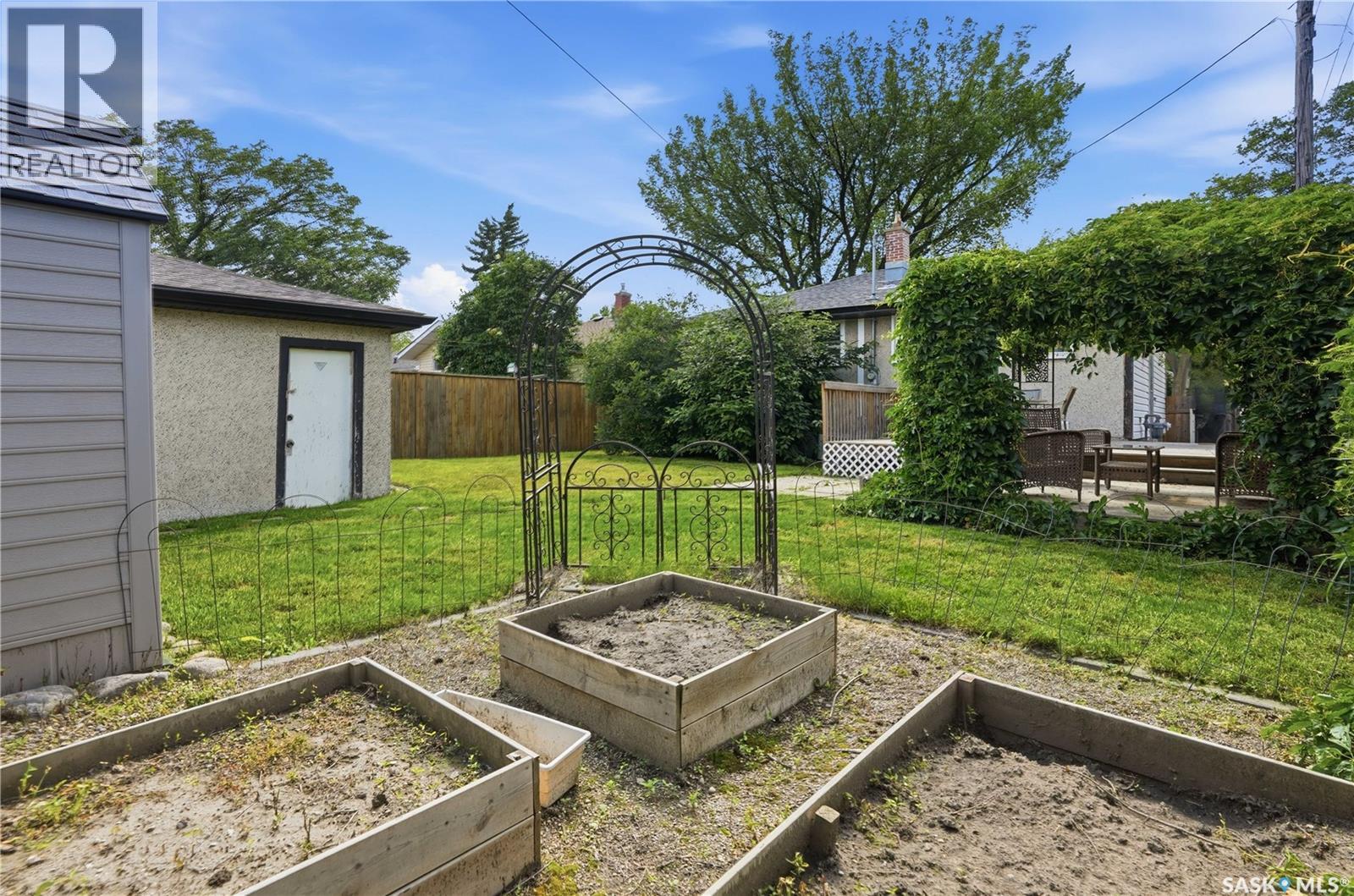 813 HORACE STREET - 32
