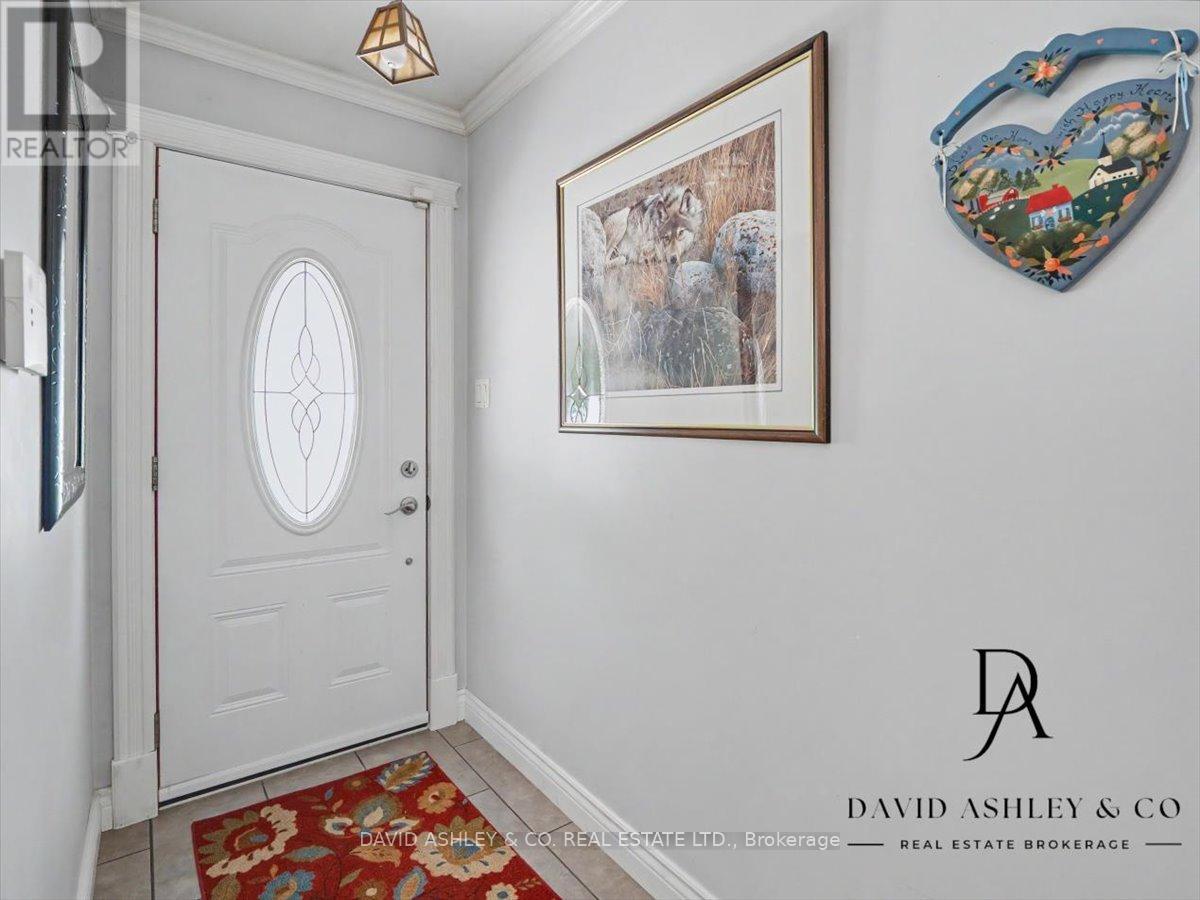 4 QUEEN STREET - 4