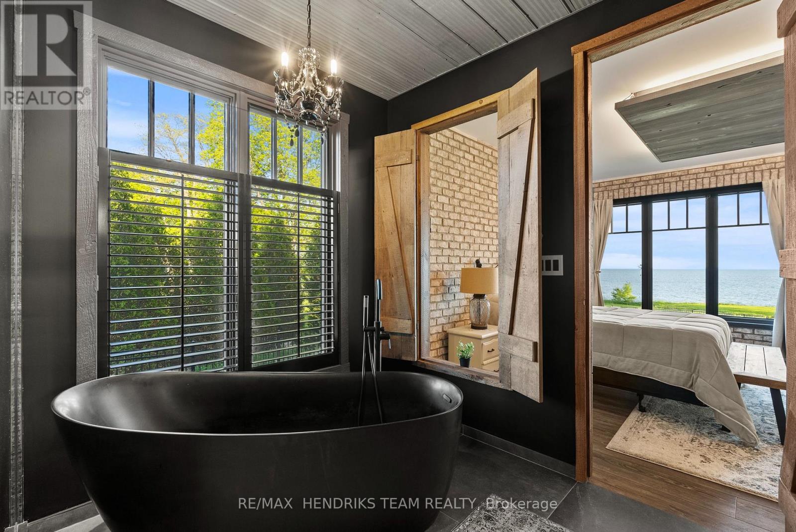 515 SANDY BAY ROAD - 20