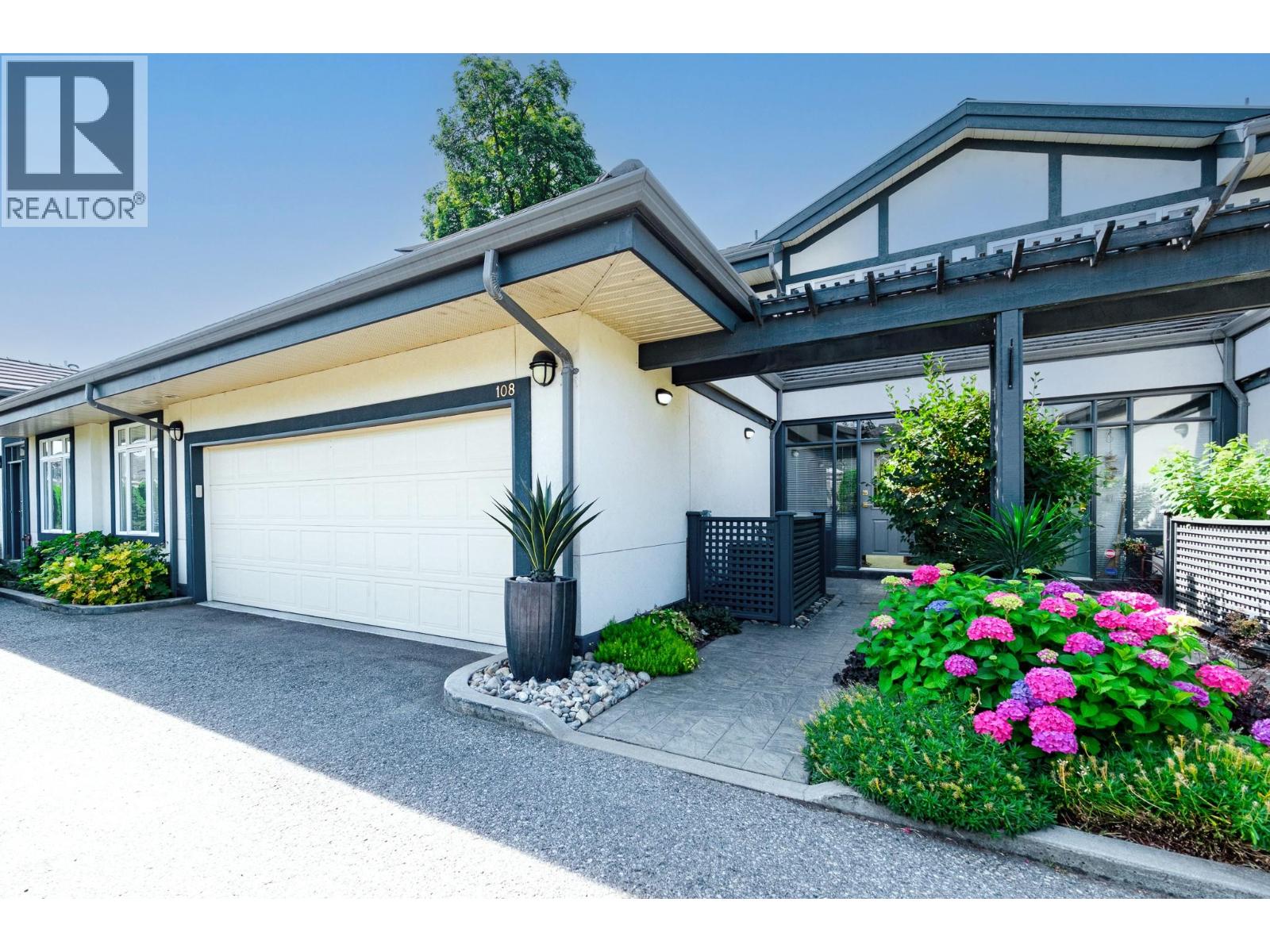 108 1986 Bowes Street, Kelowna